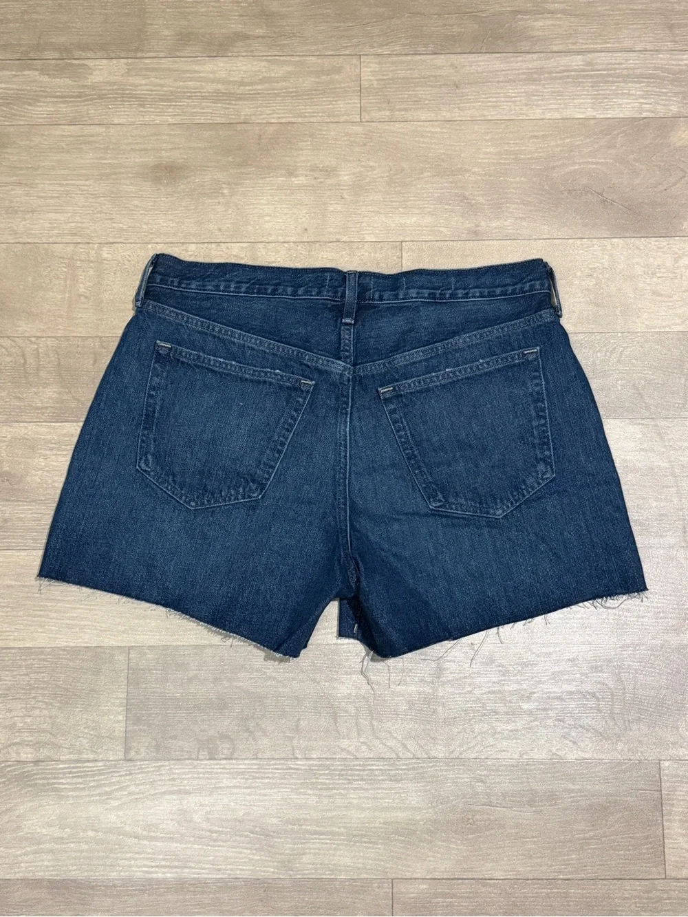 Universal Thread Women's Mid-Rise 90's Baggy Denim Shorts Dark Wash Size 12